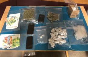 Polizei Dortmund: POL-DO: Gut ergänzt: Hinweise eines Dortmunders und Ermittlungen der Polizei machen Drogendealer dingfest