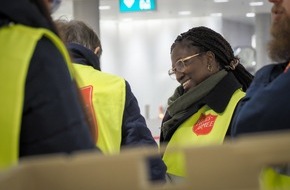 Heilsarmee / Armée du Salut: Die Heilsarmee empfängt täglich Flüchtlinge aus der Ukraine und ermöglicht die Unterbringung von Personen in Genf, Zürich und Bern