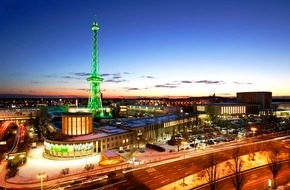 Messe Berlin GmbH: Berliner Funkturm schließt für 10 Wochen (BILD)