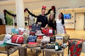 Amplifon: Mit Herz und Engagement: Amplifon Mitarbeitende bringen Weihnachtsfreude in Hamburger Pflegeheime