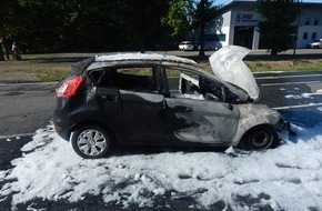 Polizeidirektion Neuwied/Rhein: POL-PDNR: Vettelschoß - Verkehrsunfall mit PKW-Vollbrand