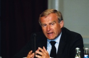 EUROFORUM Deutschland GmbH: 5. Internationale Handelsblatt-Jahrestagung / "Banken im Umbruch" - Auf dem Weg zur B@nk der Zukunft / 14. und 15. September 2000 in Frankfurt am Main / Fotos der Referenten, Teil 1/2