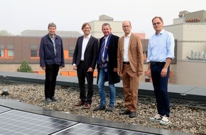 Universität Kassel: cdw Stiftung übergibt neue Photovoltaikanlage an Uni Kassel