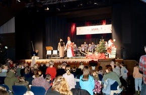 Koehler Group: Langjährige Tradition: Koehler-Gruppe feiert Kinderweihnacht mit Belegschaft und Kindern