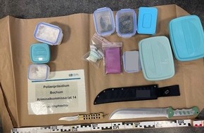 Polizei Bochum: POL-BO: Zufallsfund bei Wohnungsdurchsuchung wegen Betrugsdelikt: Polizei Bochum entdeckt Drogenlabor und große Mengen Betäubungsmittel