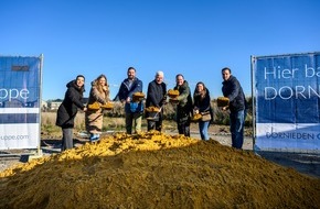 DORNIEDEN Gruppe GmbH & Co. KG: Spatenstich am „Erdbeerfeld“ in Bergkamen: Startschuss für 26 Doppelhaushälften der DORNIEDEN Gruppe