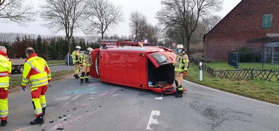 Feuerwehr Xanten: FW Xanten: Verkehrsunfall mit drei Verletzten