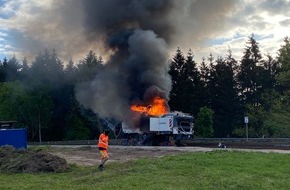 Polizeipräsidium Trier: POL-PPTR: Brand einer Baumaschine