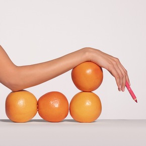 Neu im Dr. Hauschka Make-up Sortiment: Intensive Farbe und reichhaltige Pflege mit dem Lip Crayon Limited Edition