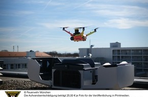 Feuerwehr M&uuml;nchen: FW-M: Zusammenarbeit zwischen Stadt und Landkreis: automatisierte Drohnen f&uuml;r die Gefahrenabwehr