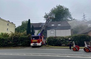 Feuerwehr Herdecke: FW-EN: Ausgedehnter Wohnungsbrand in einem Mehrfamilienhaus - Feuerwehr rettet fünf Personen und verhindert Brandausbreitung