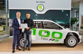 Skoda Auto Deutschland GmbH: Begehrter Hightech-Allradler: SKODA liefert 100. FABIA R5 an Kunden aus (FOTO)