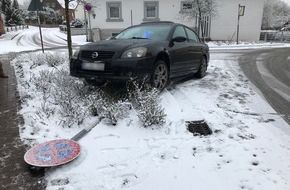 Polizeipräsidium Westpfalz: POL-PPWP: Unfall: Auto aufgesetzt