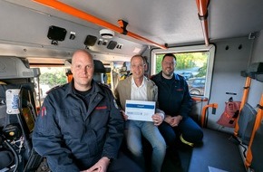 Freiwillige Feuerwehr Bedburg-Hau: FW-KLE: Verl&auml;ssliche Unterst&uuml;tzung f&uuml;r die Freiwillige Feuerwehr Bedburg-Hau: Spende auch 2026 fortgef&uuml;hrt