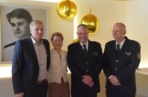 Polizei M&uuml;nster: POL-MS: Leitender Kriminaldirektor J&uuml;rgen Dekker verabschiedet - "Chef der Kripo" geht in den Ruhestand