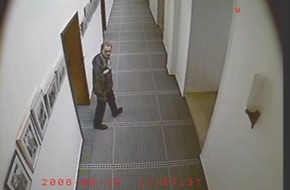 Polizeiinspektion Hildesheim: POL-HI: Diebstahl aus Dienstraum; wer kennt den unbekannten Täter ?