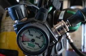 Feuerwehr Oberhausen: FW-OB: Kohlenstoffmonoxid-Vergiftung