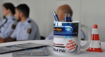 POL-PPWP: Polizei forciert ihre Nachwuchswerbung

Eine Tassenaktion bildet den Auftakt