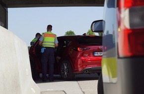 Bundespolizeidirektion München: Bundespolizeidirektion München: Unerlaubt per Auto und Bus aus Italien/ Bundespolizei überführt Schleuser