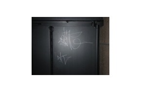 Polizei Düsseldorf: POL-D: Beim "Schmieren" im Pempelfort erwischt - Polizei stellt Graffiti-Täter - Ermittlungsverfahren eingeleitet - Fotos hängen als Datei an