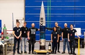 CADFEM GmbH: Stuttgarter Studierende: Experimente in minus 100 Grad Kälte - Pressemitteilung