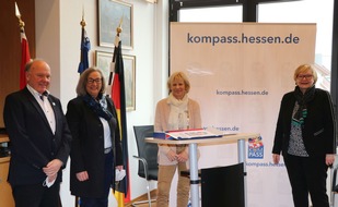 PD Main-Taunus - Polizeipräsidium Westhessen: POL-MTK: Begrüßung der Gemeinde Liederbach als KOMPASS-Kommune