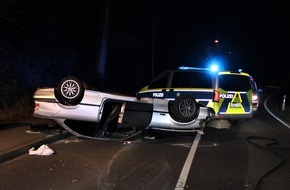 Polizei Rheinisch-Bergischer Kreis: POL-RBK: Overath - Fahrzeug überschlägt sich