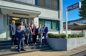 Kreispolizeibehörde Wesel: POL-WES: Kamp- Lintfort- Vorstellung der neuen Bezirksdienstleitung der Polizeiwache West/ Kamp- Lintfort