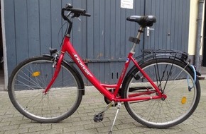 Polizeidirektion Flensburg: POL-FL: Flensburg - Wem gehört dieses rote Damenfahrrad?