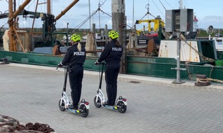 POL-OS: Bundesweit erste Polizei-E-Scooter fahren auf Norderney