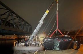 Polizei Duisburg: POL-DU: Duisburg/Oberhausen: Zwei gestohlene Autos im Rhein-Herne-Kanal versenkt - Kriminalpolizei ermittelt zu den Hintergründen und sucht Zeugen