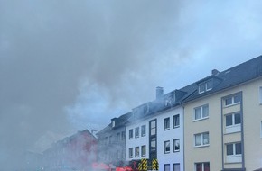 Feuerwehr Mülheim an der Ruhr: FW-MH: Sperrmüllbrand und zahlreiche Technische Hilfeleistungen innerhalb von 24 Stunden