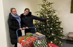 Provinzial Holding AG: Mitarbeiterinnen und Mitarbeiter der Hamburger Feuerkasse erfüllen Kindern und Jugendlichen Weihnachtswünsche