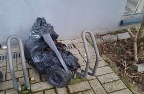 Feuerwehr Düren: FW Düren: Angebrannter Mülleimer im Keller