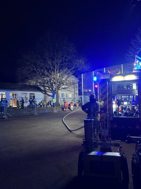 FW Weinheim: Jahreswechsel 2025 auf 2026. Ehrenamt im Dauereinsatz. Feuerwehr Weinheim zieht Bilanz