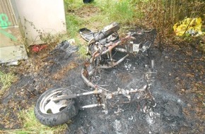 Polizei Hagen: POL-HA: Priorei - Roller brennt im Gebüsch