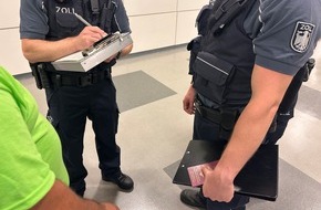 Hauptzollamt Köln: HZA-K: Großeinsatz des Kölner Zolls auf der Gamescom/Bei rund 60 Personen Anhaltspunkte für Schwarzarbeit und Leistungsmissbrauch aufgedeckt, auch minderjährigen Deutsch-Libanesen als Ordner angetroffen