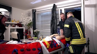 RTLZWEI: Neue Folge "Mensch Retter - NACHTSCHICHT": lebensbedrohlicher Fahrradunfall, Herzdrama und Schwindelnotfall