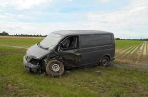 Polizeiinspektion Nienburg / Schaumburg: POL-NI: Verkehrsunfallflucht auf der L343 - Zeugenaufruf