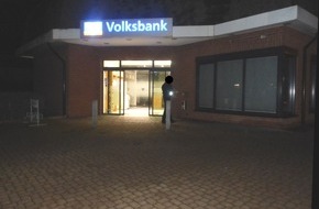 Polizei Minden-Lübbecke: POL-MI: Bankeinbruch ohne Beute