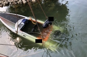 Polizeipräsidium Einsatz, Logistik und Technik: PP-ELT: Sportboot im Rhein gesunken
