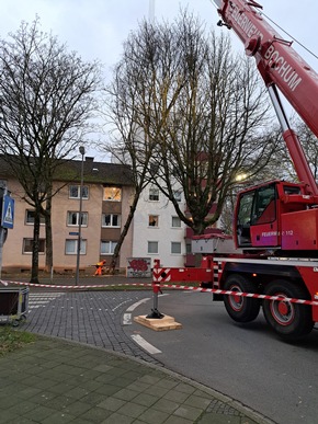 FW-BO: Sturmböen bis 90 km/h - Feuerwehr Bochum im Dauereinsatz