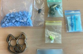 Bundespolizeidirektion Sankt Augustin: BPOL NRW: Bundespolizei nimmt Mann mit Ecstasy und Schlagring fest