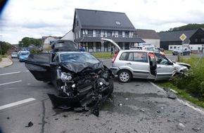 Kreispolizeibehörde Oberbergischer Kreis: POL-GM: 080619-538 Verkehrsunfall mit Personenschaden
Drei verletzte Personen nach Kollision im Kreuzungsbereich