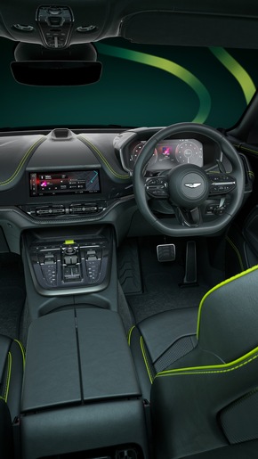 Aston Martin vereint in dem einzigartigen DBX707 AMR24 seine überragende Rennsporthistorie der Formel 1® mit dem Supersportwagen unter den SUV