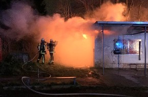 Feuerwehr Bochum: FW-BO: Brand auf dem Gelände des Sportplatzes "Am Lewacker"