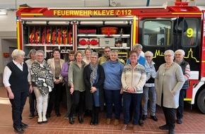 Feuerwehr Kleve: FW-KLE: Frauengruppe Düffelward-Schenkenschanz zu Gast bei der Feuerwehr in Düffelward