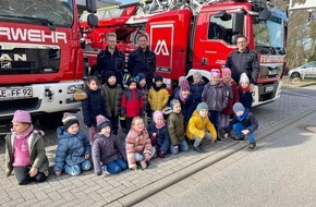 Freiwillige Feuerwehr Bedburg-Hau: FW-KLE: "Was tun, wenn der Rauchmelder piept?" - Brandschutzerziehung in Grundschule und Kindergarten