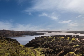 &Eacute;vora 2027: Kultur und Slow Travel im Herzen des Alentejo | Von der Europ&auml;ischen Kulturhauptstadt zum Alqueva-See