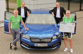 Skoda Auto Deutschland GmbH: Tour der Hoffnung: SKODA AUTO Deutschland spendet 4.999 Euro zugunsten krebskranker Kinder